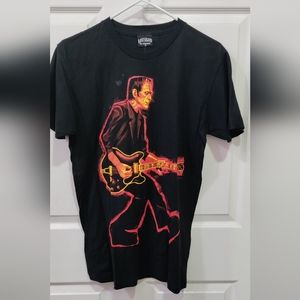Horror movie fandom tee shirt featuring Frankenstein size M color Black